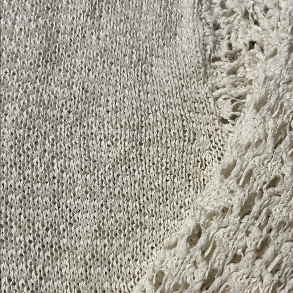 💐🪻3/$10🪻💐Aeropostale White Knit Top - Picture 4 of 5